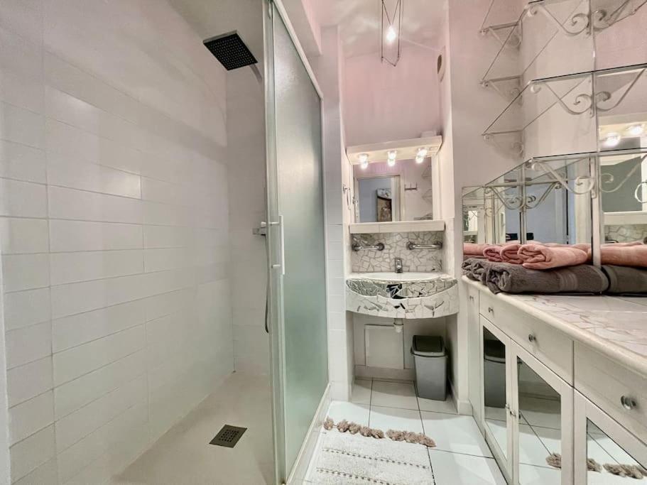 Duplex 70M2 - Vue Cite Medievale - Parking Gratuit قرقشونه المظهر الخارجي الصورة