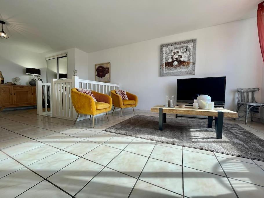 Duplex 70M2 - Vue Cite Medievale - Parking Gratuit قرقشونه المظهر الخارجي الصورة