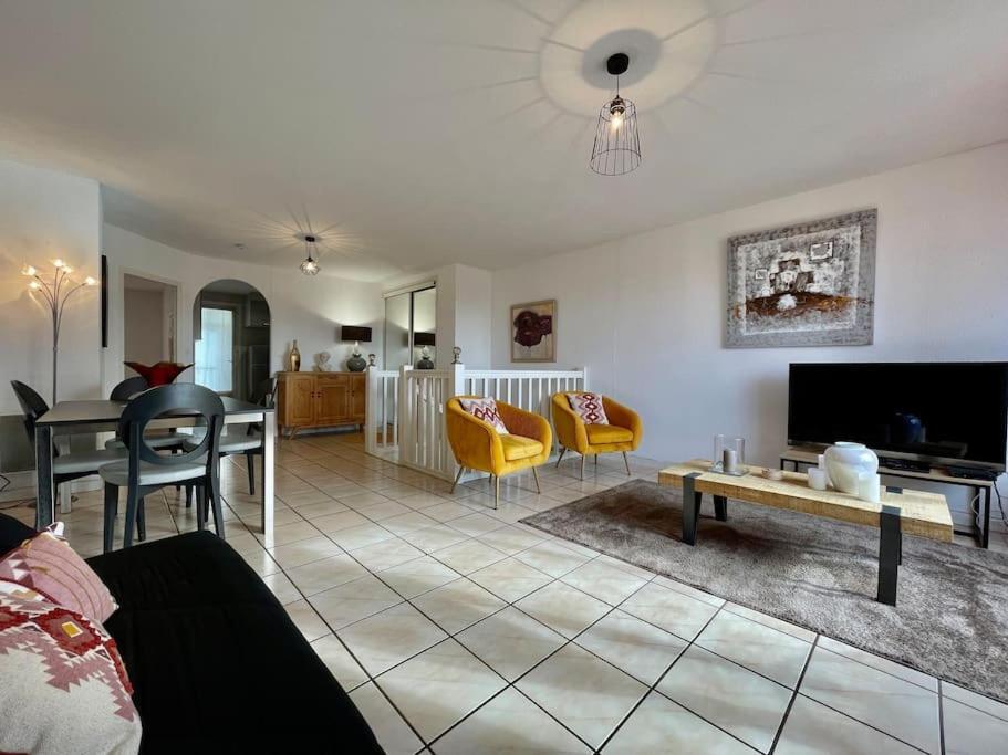 Duplex 70M2 - Vue Cite Medievale - Parking Gratuit قرقشونه المظهر الخارجي الصورة